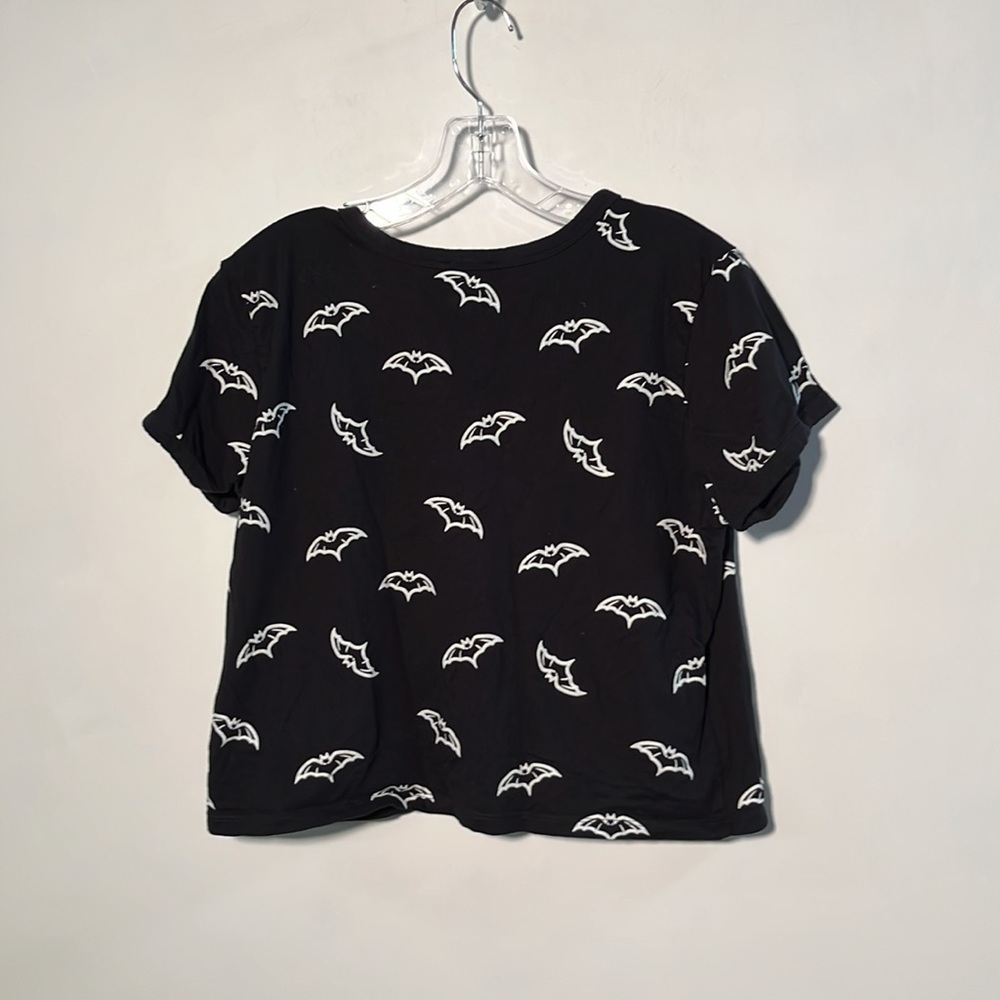 LOVE PEACE & LAZY DAYS Goth Grunge Bat Print B/W Cotton Crop Top Halloween SZ XL - Picture 2 of 12